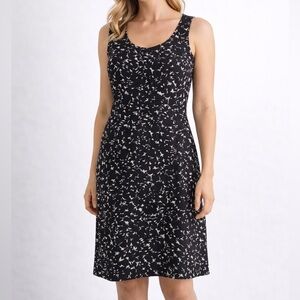 ANN TAYLOR Size 2P. 100% Silk Black & White Floral Sheath Dress Women’s